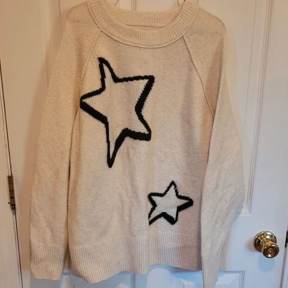 Star sweater XS